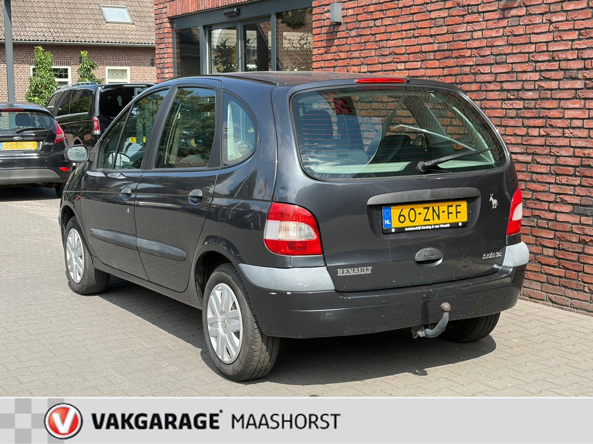 Renault Scénic 1.6-16V Authentique Trekhaak Meeneemprijs, Voorwielaandrijving, Stof, Gebruikt, Electronic Stability Program (ESP)