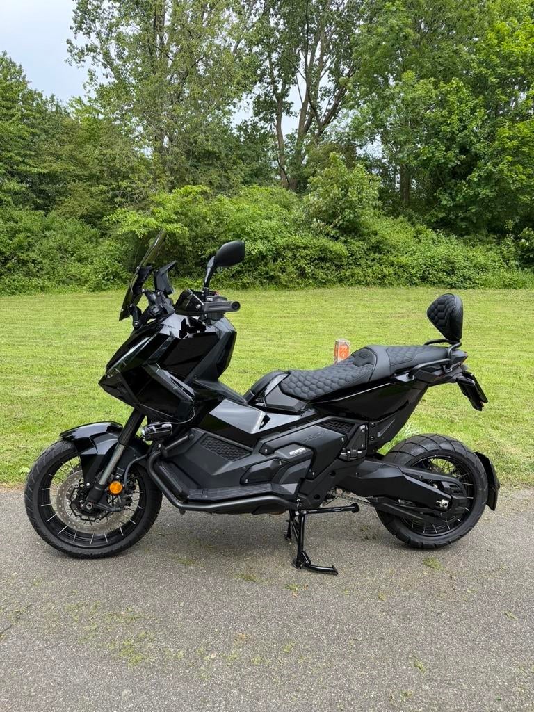 HONDA X-ADV 750 AKRAPOVIC, Motoren, Motoren | Honda, 750 cc, Minimaal motorrijbewijs A2, Automaat, 12 t/m 35 kW