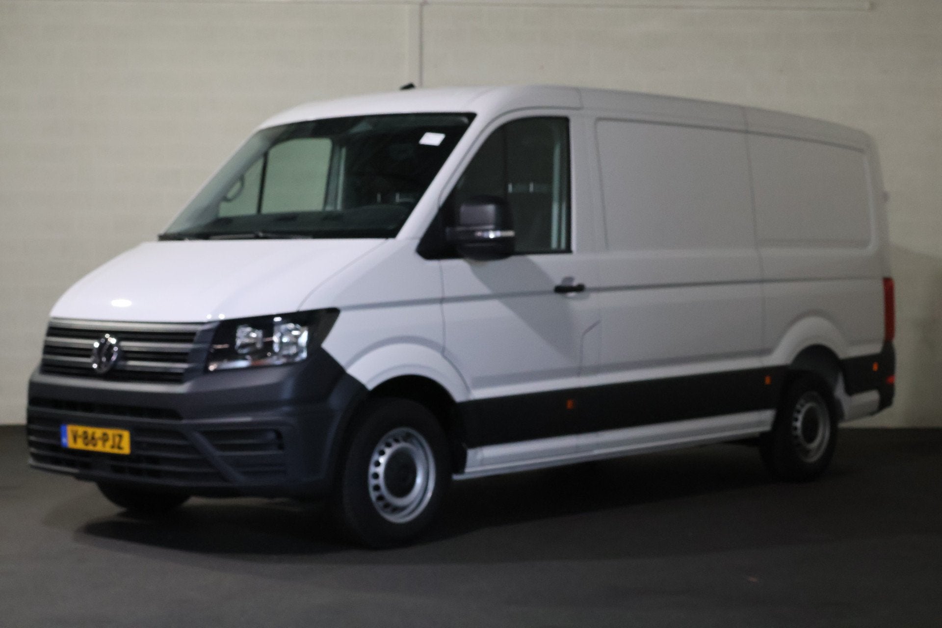 Volkswagen Crafter 2.0 TDI L3 H2 Airco Apple Carplay Camera, Auto's, Voorwielaandrijving, Stof, Gebruikt, Euro 6