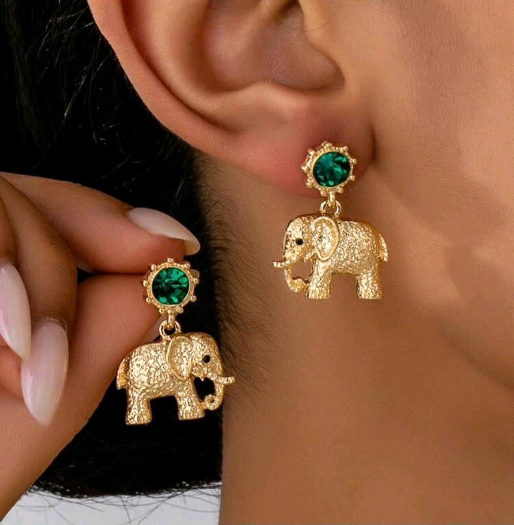 Nieuwe Gouden Olifant Oorbellen met Groene Edelsteen, Ophalen, Overige materialen, Hangers, Nieuw