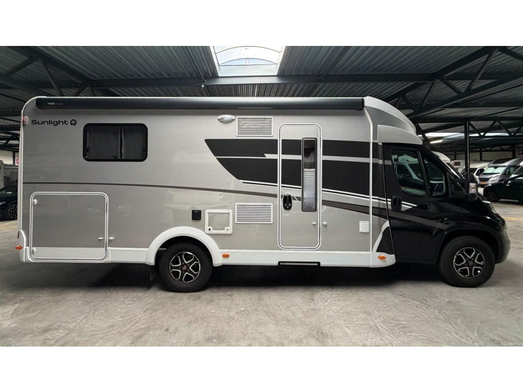 Sunlight T 67 AdventureEdition T9 AUT NLCamper 20.500KM!, Sunlight, Fiat, 7 tot 8 meter, Bedrijf