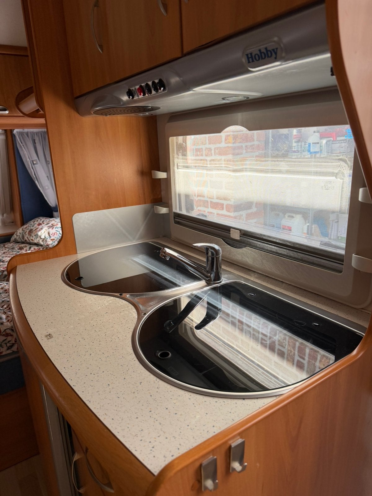 Hobby 400 de luxe easy 2005 zeer goed onderhouden, Caravans en Kamperen, Caravans, Mover, Hobby, Treinzit, Particulier
