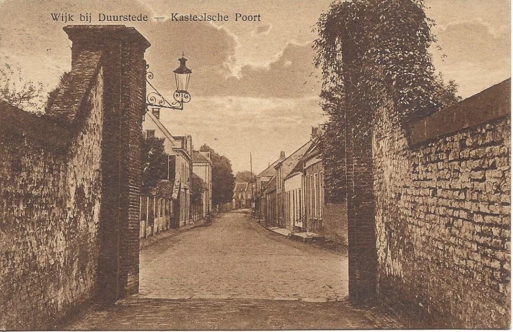 Wijk bij Duurstede (Utr.) Kasteelsche Poort, gelopen 1928, Ophalen of Verzenden, 1920 tot 1940, Gelopen, Utrecht