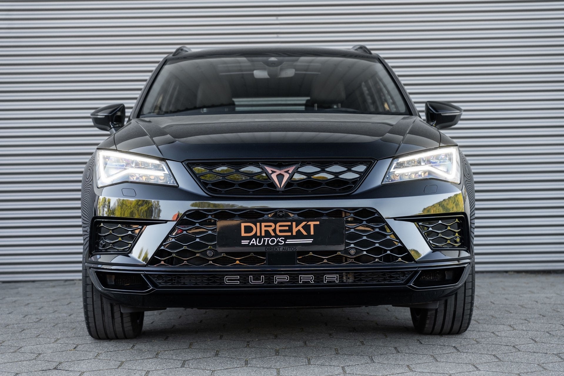 CUPRA Ateca 2.0 TSI 4DRIVE PANO BEATS TREKHAAK 360 CAMERA, Gebruikt, Zwart, 4 cilinders, 1984 cc