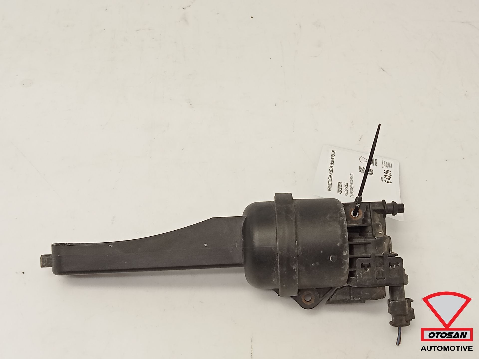 Mercedes Diverse Modelen Vacuum Ventiel A2045010206, Gebruikt, Mercedes-Benz AG, Mercedes-Benz, Ophalen of Verzenden