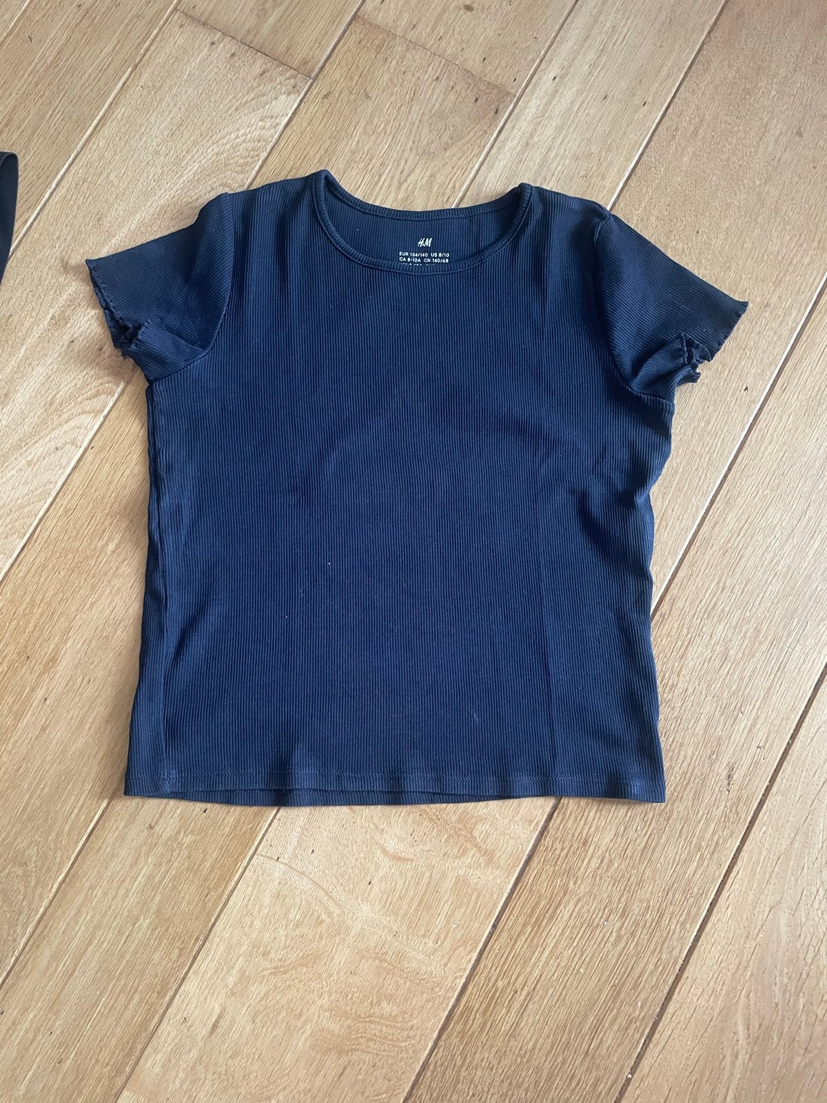 Donkerblauw T-shirt H&M Maat 134/140, Ophalen of Verzenden, Zo goed als nieuw, Meisje, Shirt of Longsleeve