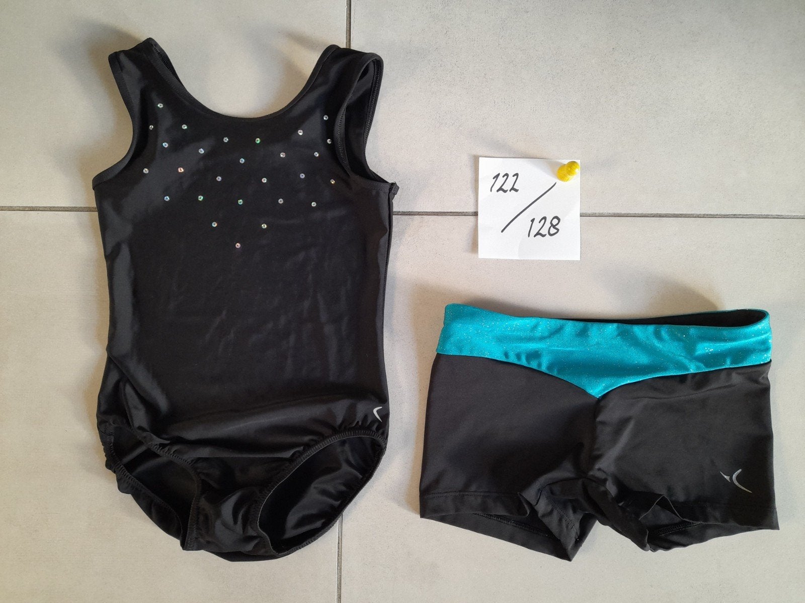 Danspakje met broekje. Maat 122 / 128, Ophalen of Verzenden, Zo goed als nieuw, Kleding