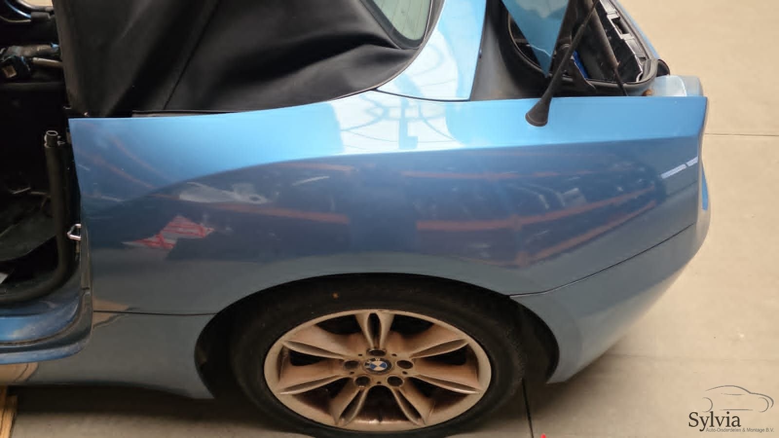 Achterscherm links achter spatbord BMW Z4 E85 Maladivenblauw