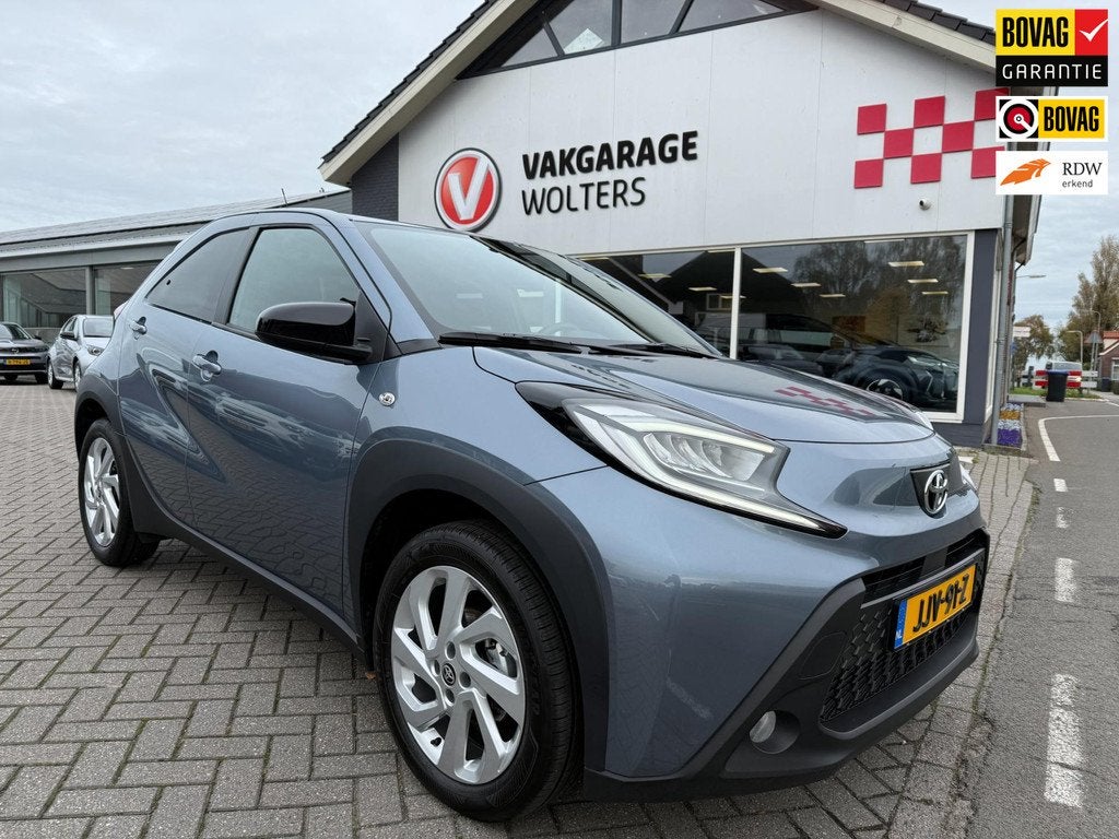 Toyota Aygo X 1.0 VVT-i S-CVT Envy RIJKLAARPRIJS, Auto's, 12 maanden, Stof, Gebruikt, 4 stoelen