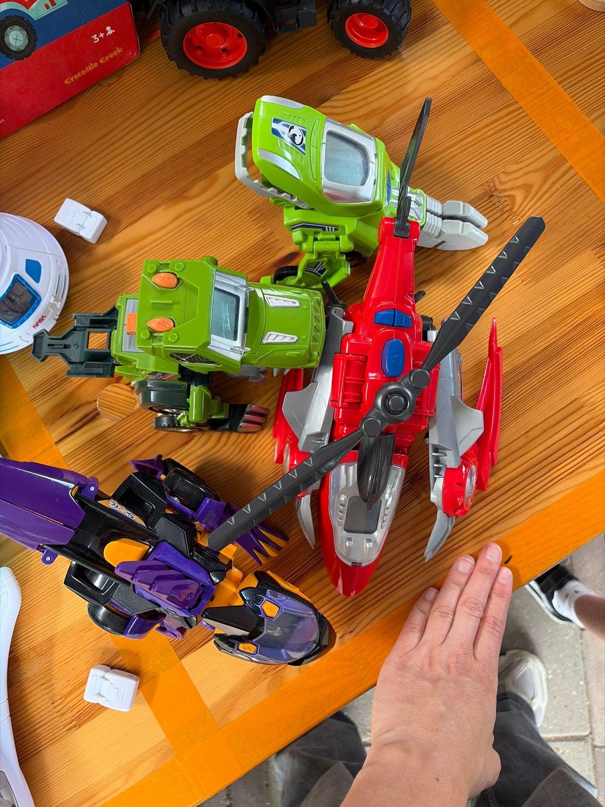 4 Switch & Go Dino Transformers: Auto en Helikopter naar Din, Ophalen, Gebruikt