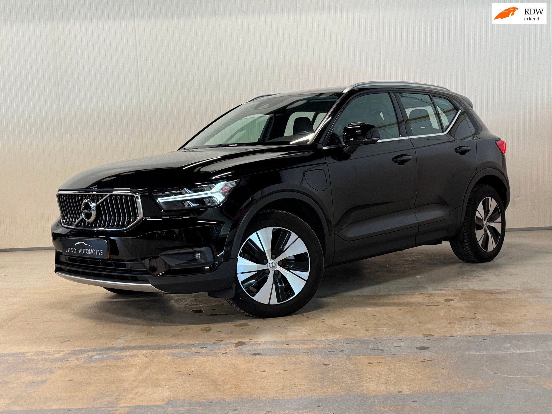 Volvo XC40 1.5 T5 Recharge Business Pro | LED | ACC | CAMERA, Auto's, Dealer onderhouden, Zwart, Plug-in hybride, Bedrijf