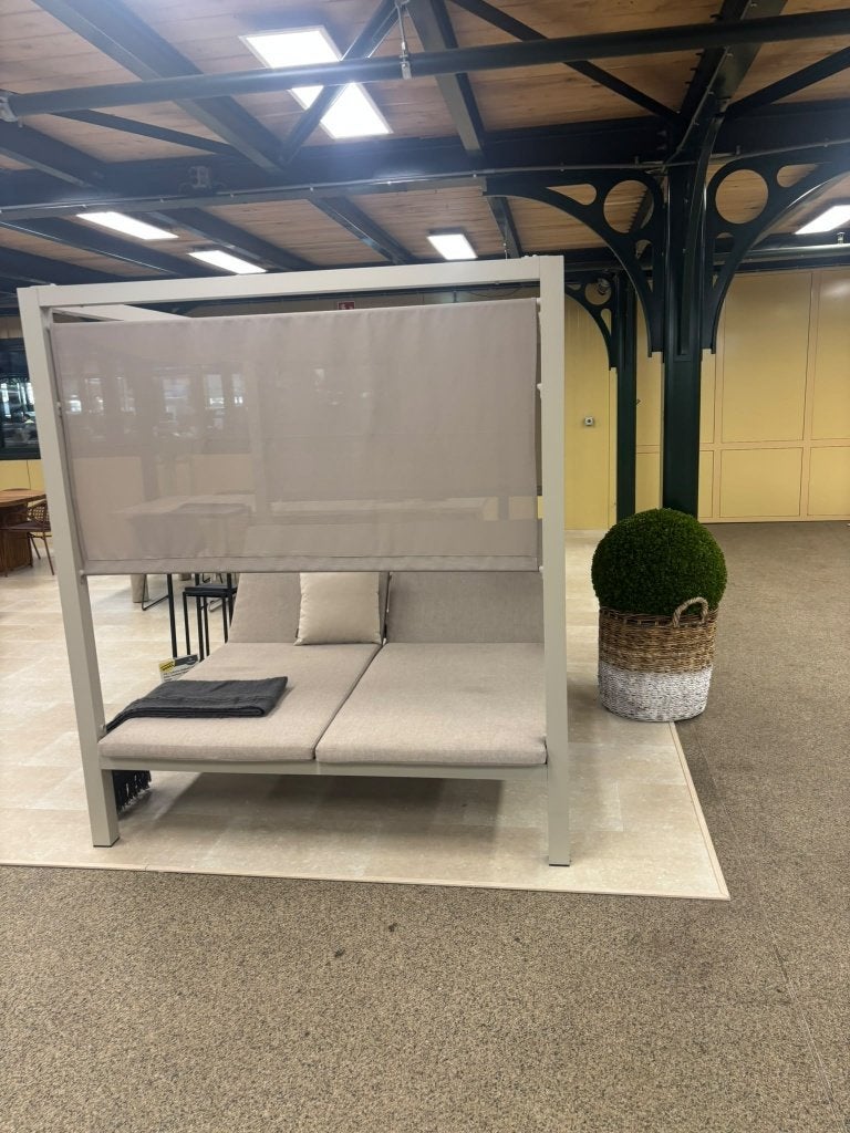 Yoi | Dagbed Cabana | Showroommodel, Ophalen, Zo goed als nieuw, Aluminium, Verstelbaar