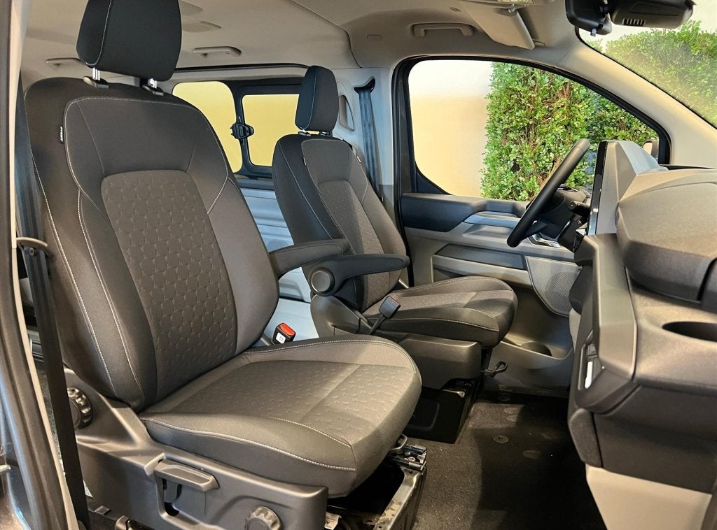 Ford Tourneo Custom (bj 2026, automaat), Auto's, Ford, Automaat, Stof, Gebruikt, 4 stoelen