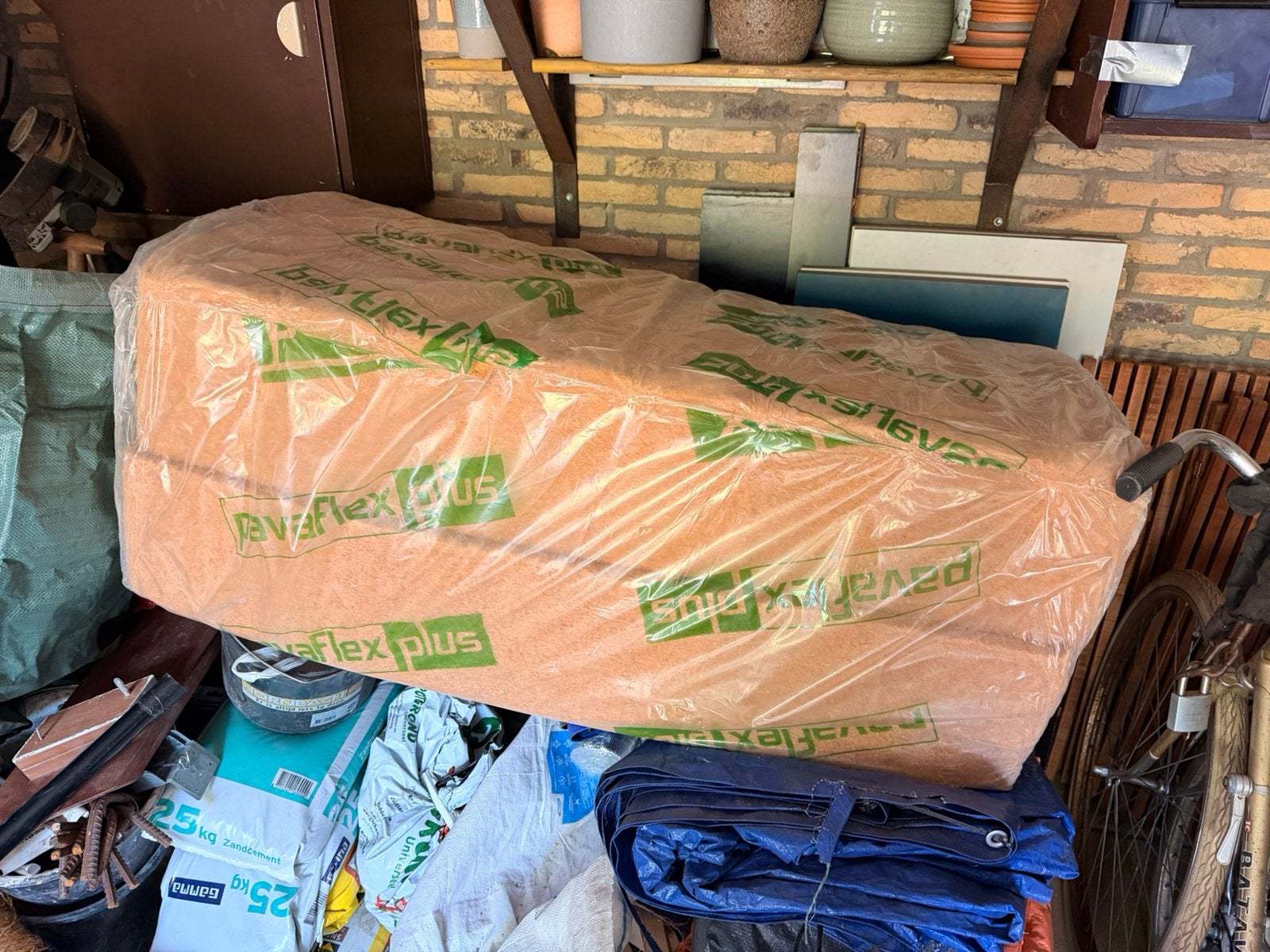 Gratis houtvezel isolatie blokken van 24 cm dik, Ophalen, Zo goed als nieuw, Overige materialen