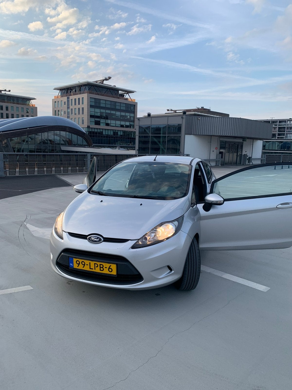 Ford Fiesta 1.25 LPG-G3 | 2010 | 197.820 km, Stof, 4 cilinders, 60 pk, Origineel Nederlands