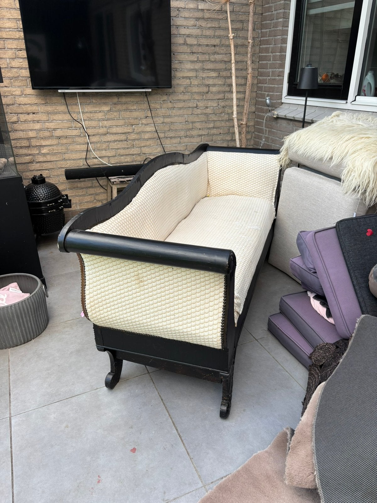 Antieke canape / salonbamk  - fraai houtsnijwerk, Ophalen