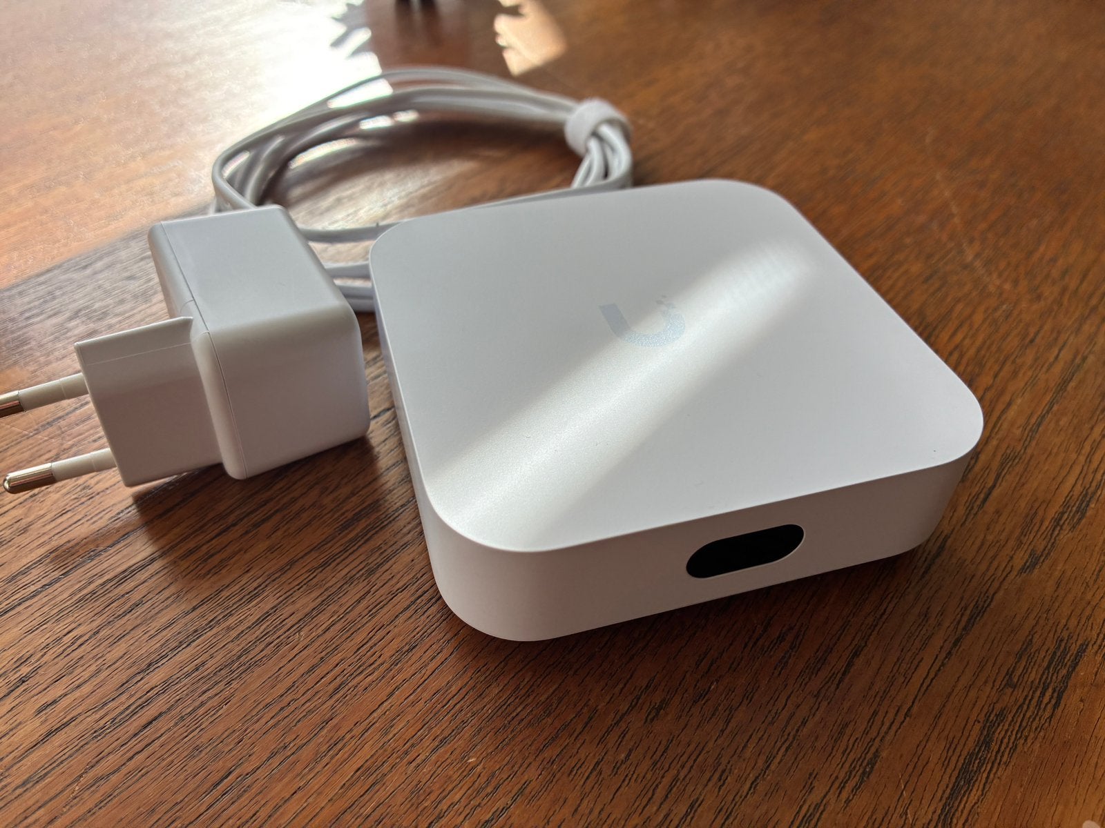Unifi Express router / accespoint, Computers en Software, Ophalen of Verzenden, Gebruikt, Router met modem