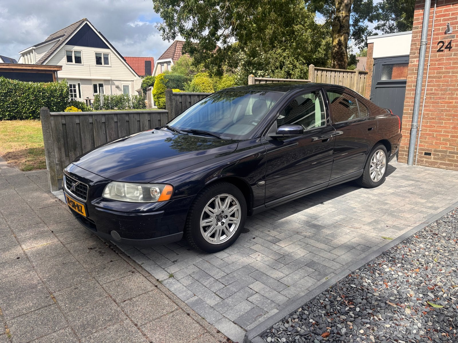 Volvo S60 2.4 140PK 2006 Blauw, Auto's, Voorwielaandrijving, Blauw, S60, 75 €/maand