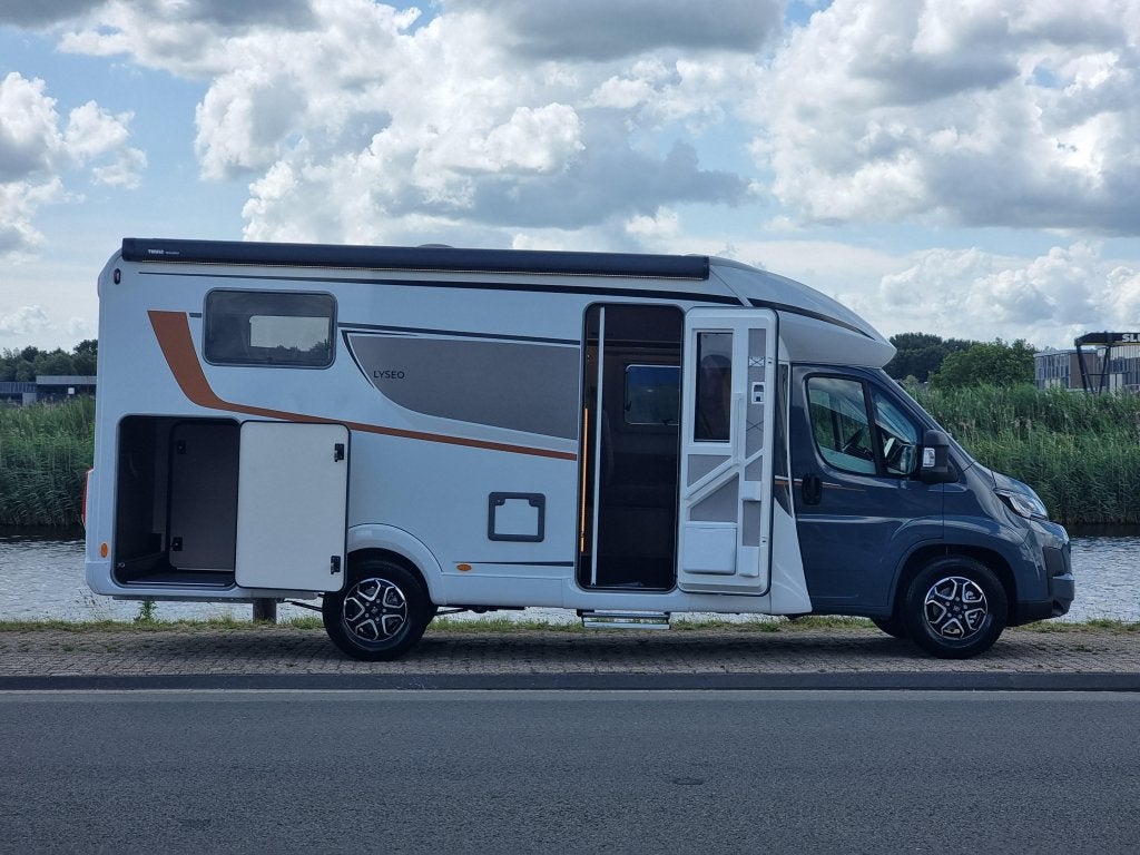 Bürstner Lyseo TD 690 G Harmony Line / Maxi, Caravans en Kamperen, Automaat, Ringverwarming, Fiat, 6 tot 7 meter
