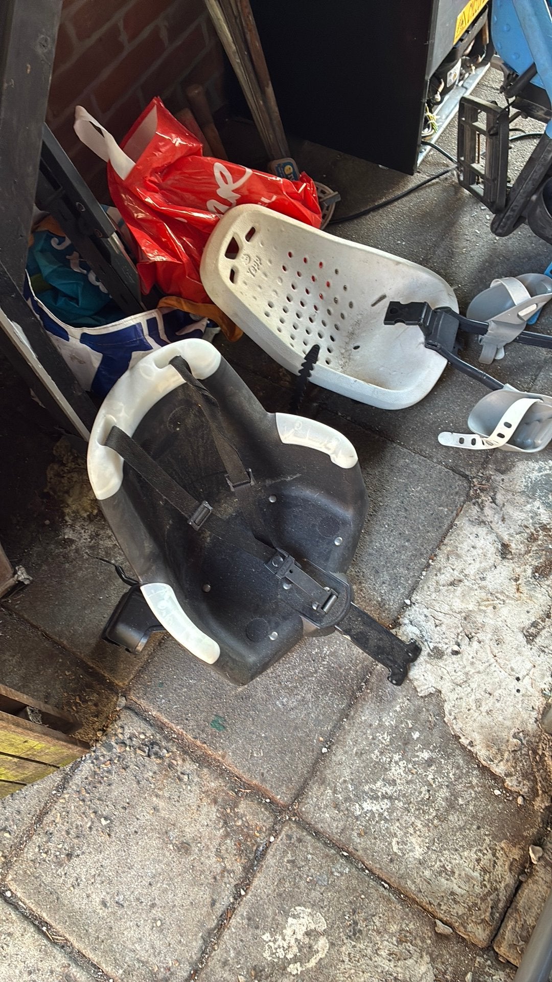 3 kinderen fietsenstoelen, Ophalen, Zo goed als nieuw