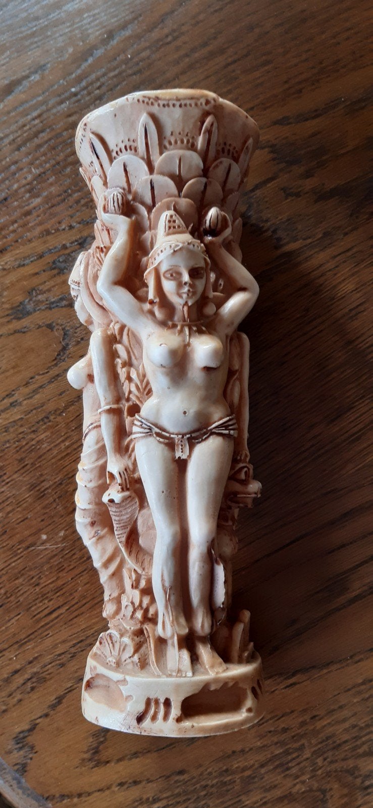 Decoratieve sculptuur van een vrouw, vermoedelijk uit Azië, Ophalen of Verzenden, Handgemaakt, 20 - 50 cm, Beeld
