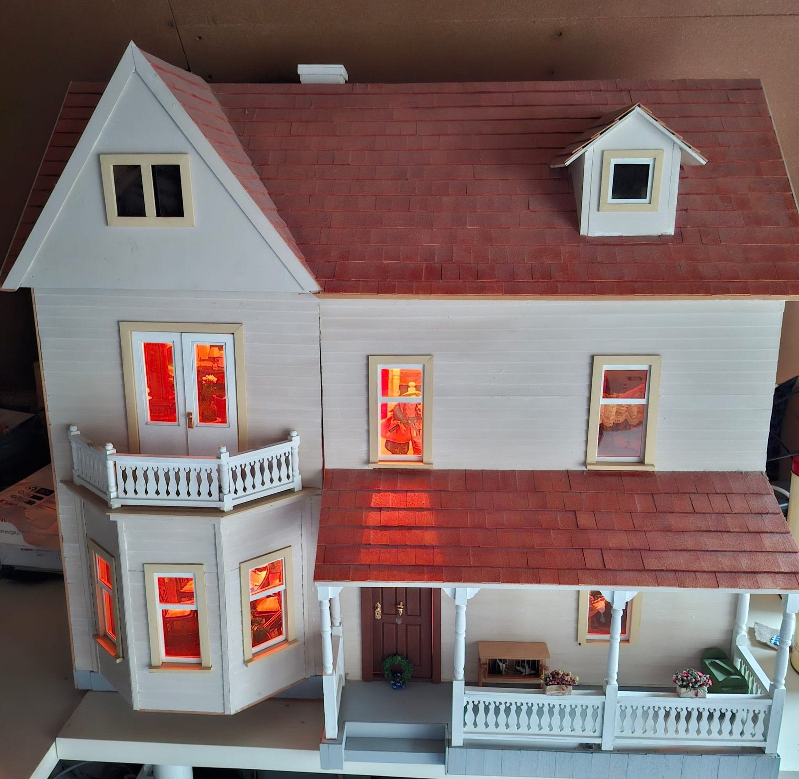 Uniek euromini poppenhuis, Ophalen, Zo goed als nieuw, Poppenhuis
