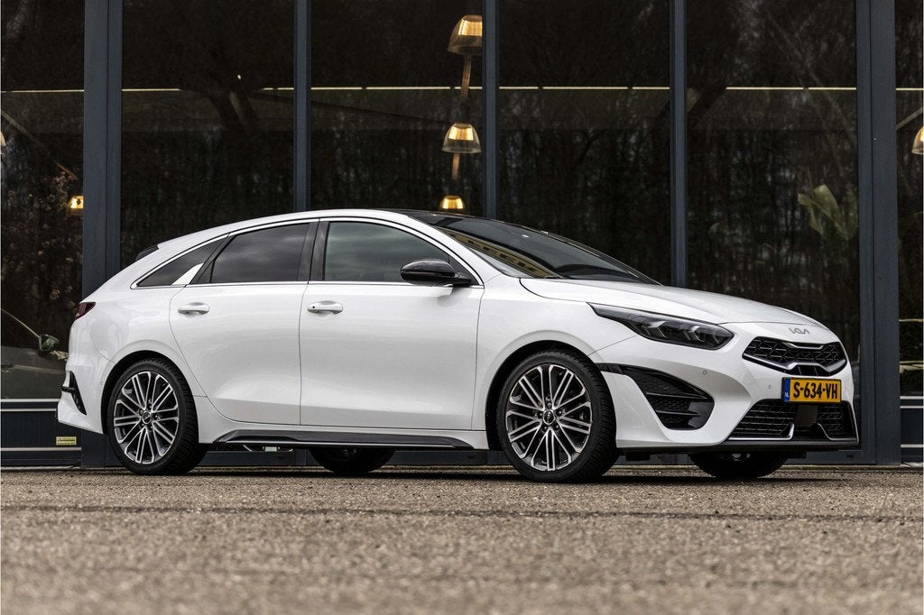 Kia ProCeed 1.5 T-GDi GT-PlusLine (bj 2023, automaat), 1325 kg, Gebruikt, Euro 6, 4 cilinders