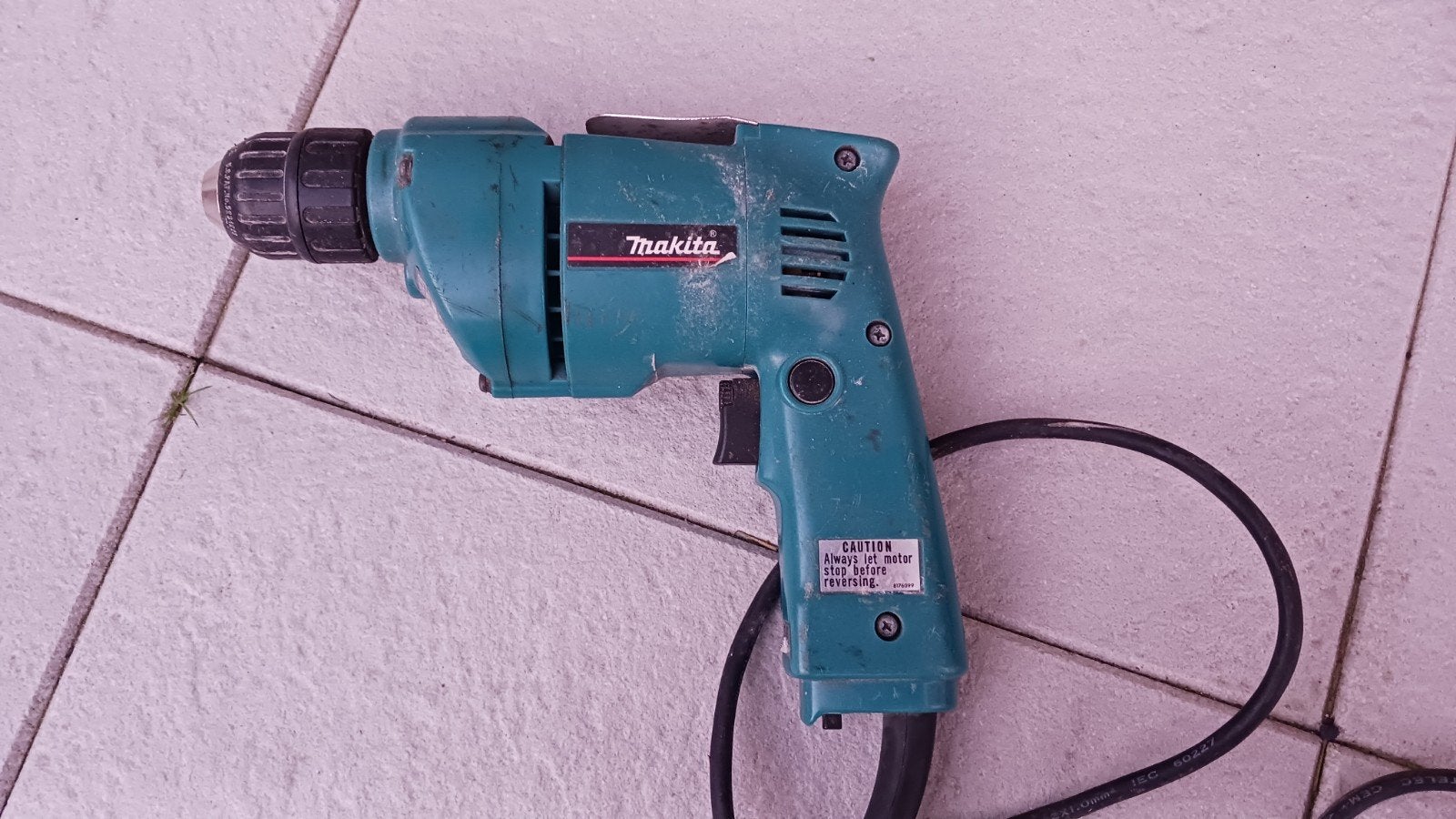 Makita Boormachine 6510LVR - 400W, Doe-het-zelf en Verbouw, Gereedschap | Boormachines, Ophalen of Verzenden, Gebruikt, 400 tot 600 watt