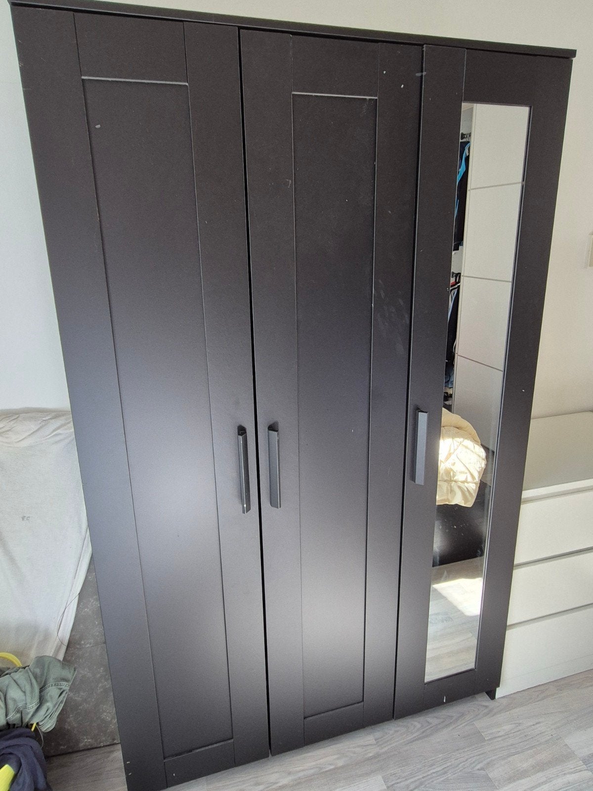 Ikea kledingkast met spiegel en planken, Ophalen, Met deur(en), Gebruikt, 100 tot 150 cm