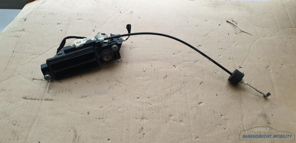 Handgreep kofferbak W211 E Klasse Mercedes A2037500693 origi, Gebruikt, Mercedes-Benz AG, Mercedes-Benz, Ophalen of Verzenden