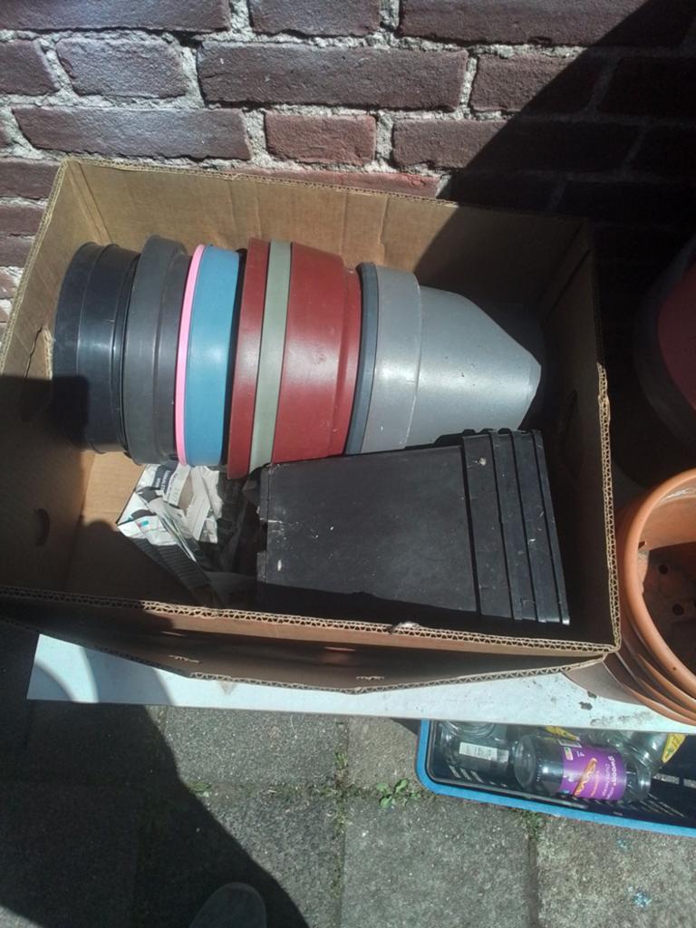 Grote partij kweeksets, oppotpotjes en bloempotten, Tuin en Terras, Bloempotten, Kunststof, Gebruikt, Ophalen of Verzenden, Balkon