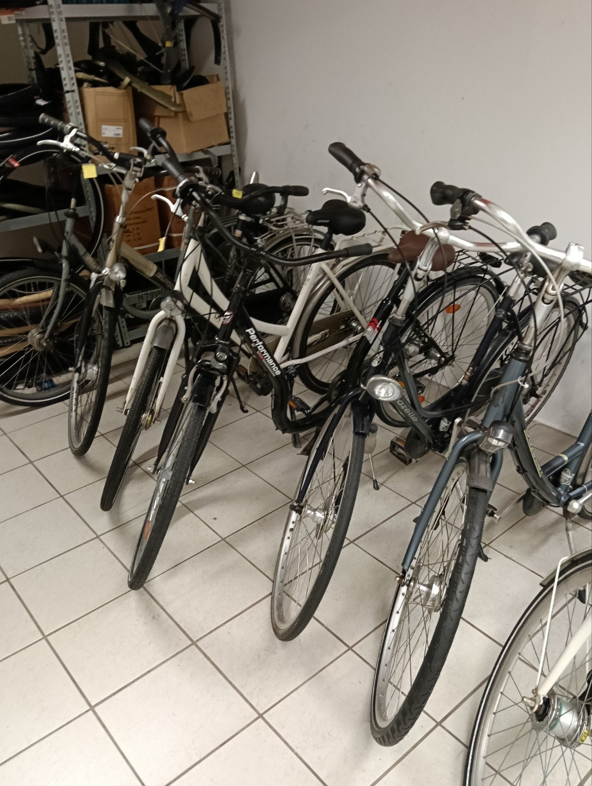 Foto 14 van van klein tot groot nieuw en tweedehands fietsen 100 euro