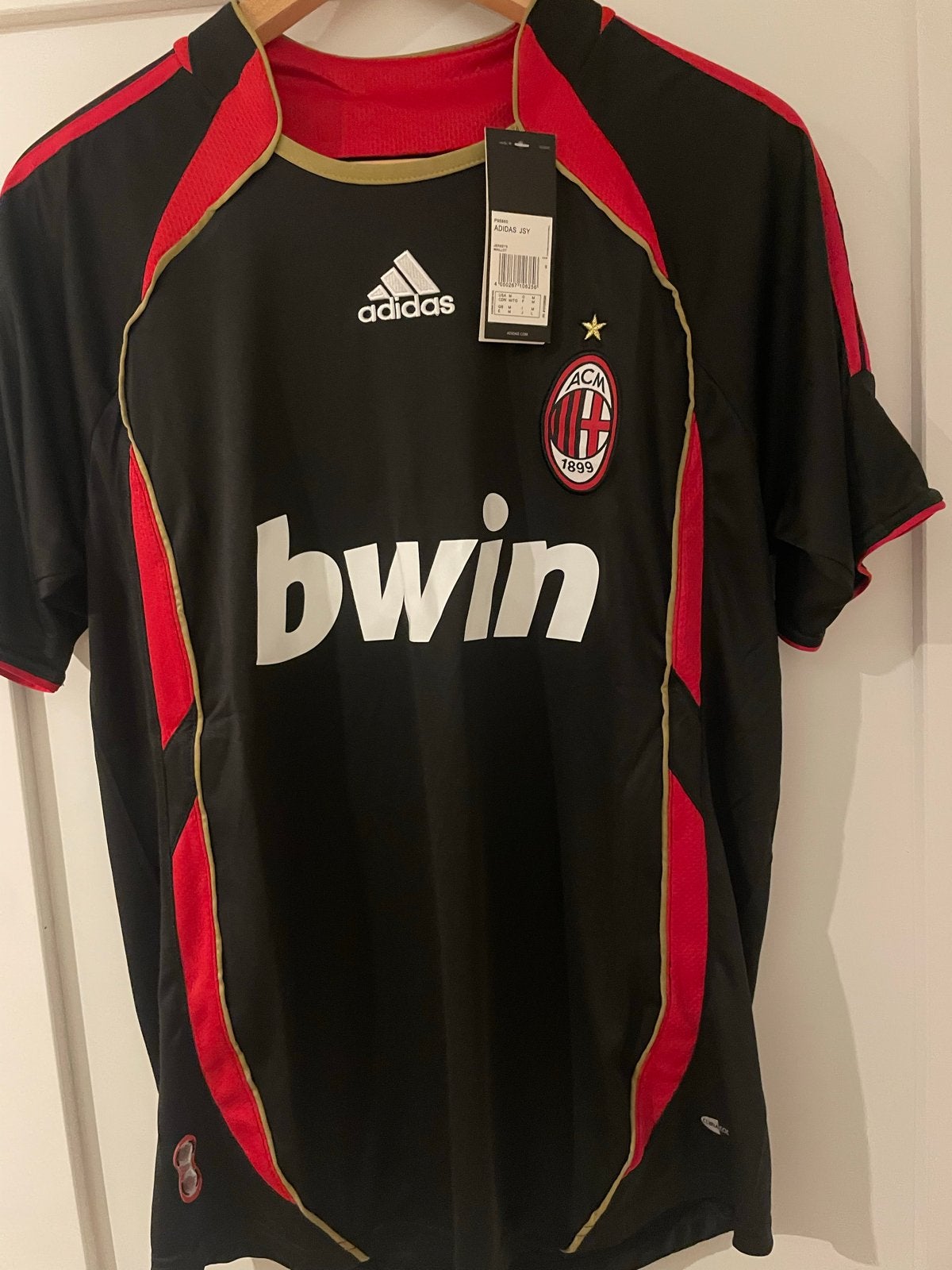 AC Milan Adidas Voetbalshirt Zwart Rood Maat M Nieuw, Maat M, Verzenden, Nieuw, Shirt