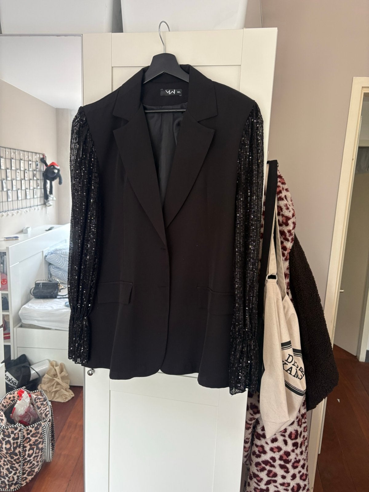 Most Wanted Zwarte Blazer met Pailletten Mouwen M/L, Kleding | Dames, Maat 38/40 (M), Zwart, Ophalen of Verzenden, Jasje