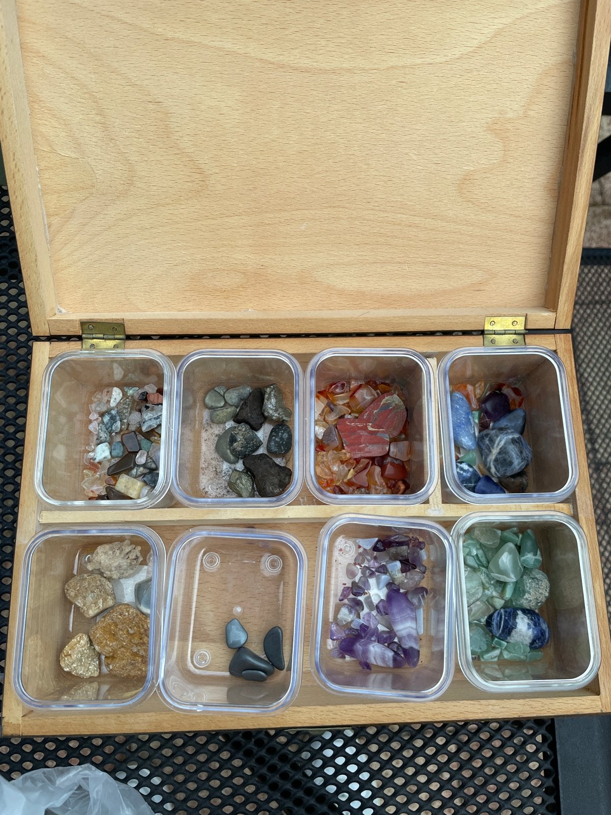 Houten kist met diverse edelstenen en mineralen, Ophalen, Gebruikt