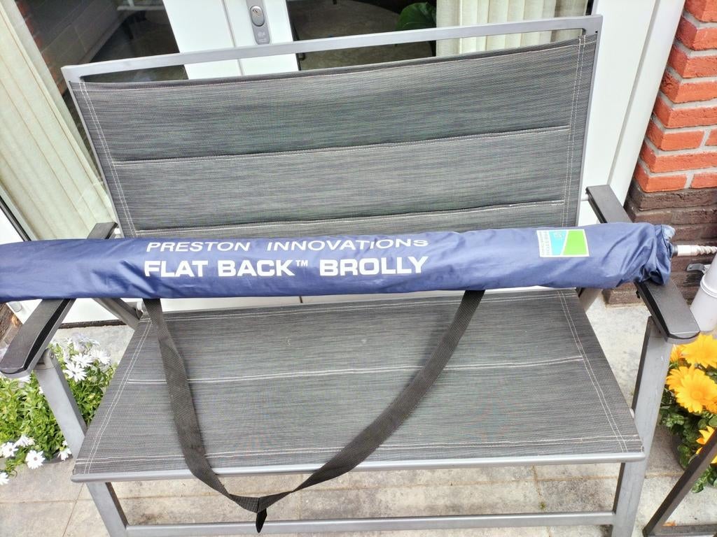 Preston flat back brolly, Ophalen, Zo goed als nieuw