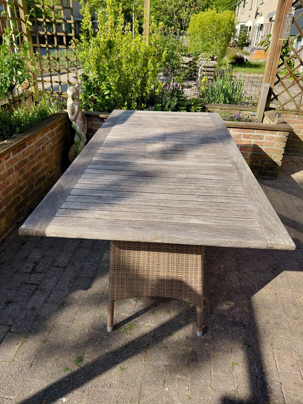 Teakhouten tuintafel met wicker onderstel, Ophalen of Verzenden, Gebruikt, Rechthoekig, Teakhout