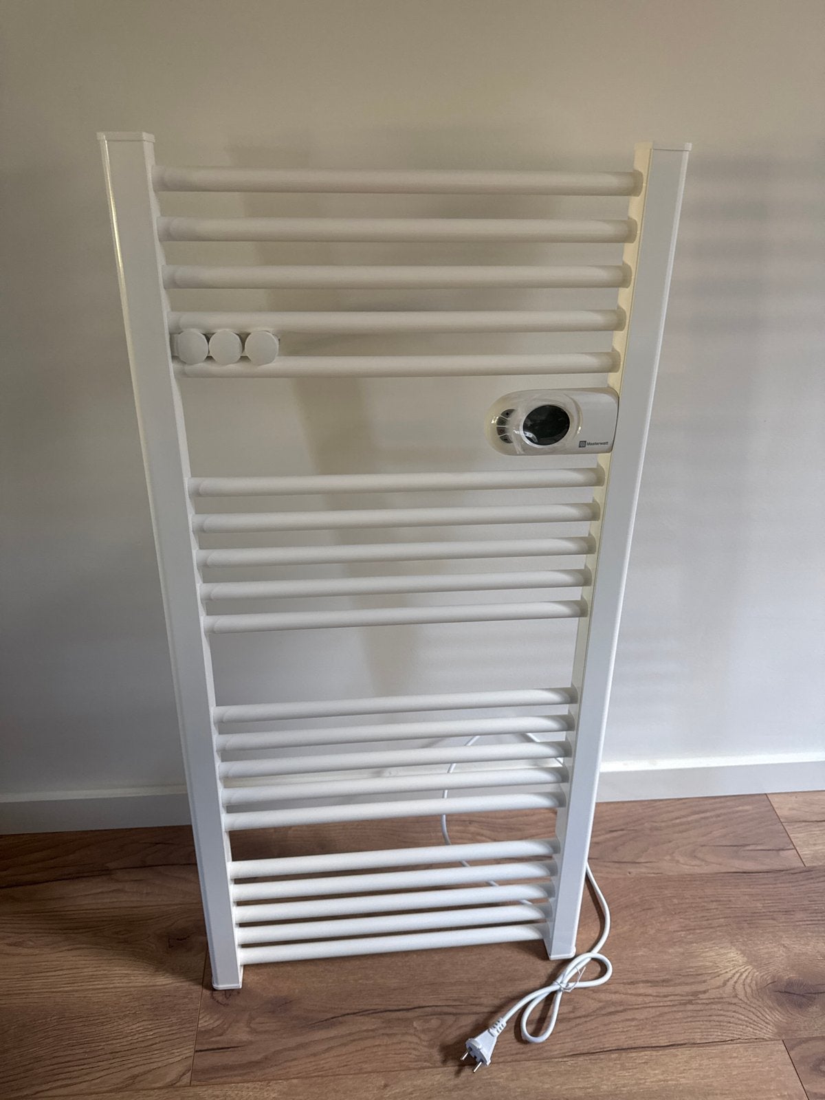 Masterwatt Musa Eco White elektrische handdoekradiator, Ophalen, Radiator, Nieuw, 60 tot 150 cm