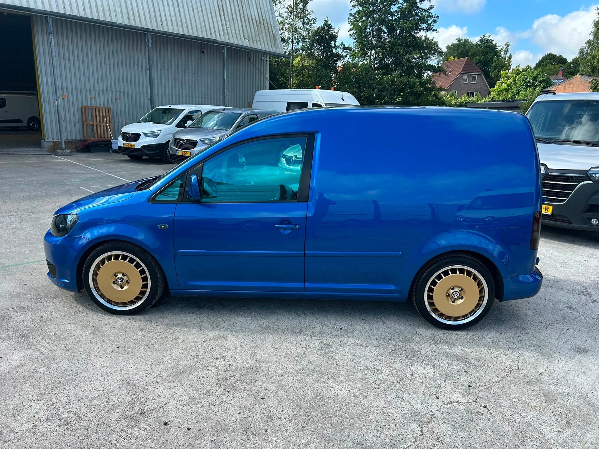 Volkswagen Caddy 1.6 tdi custom made, Auto's, Voorwielaandrijving, Euro 5, Gebruikt, 4 cilinders