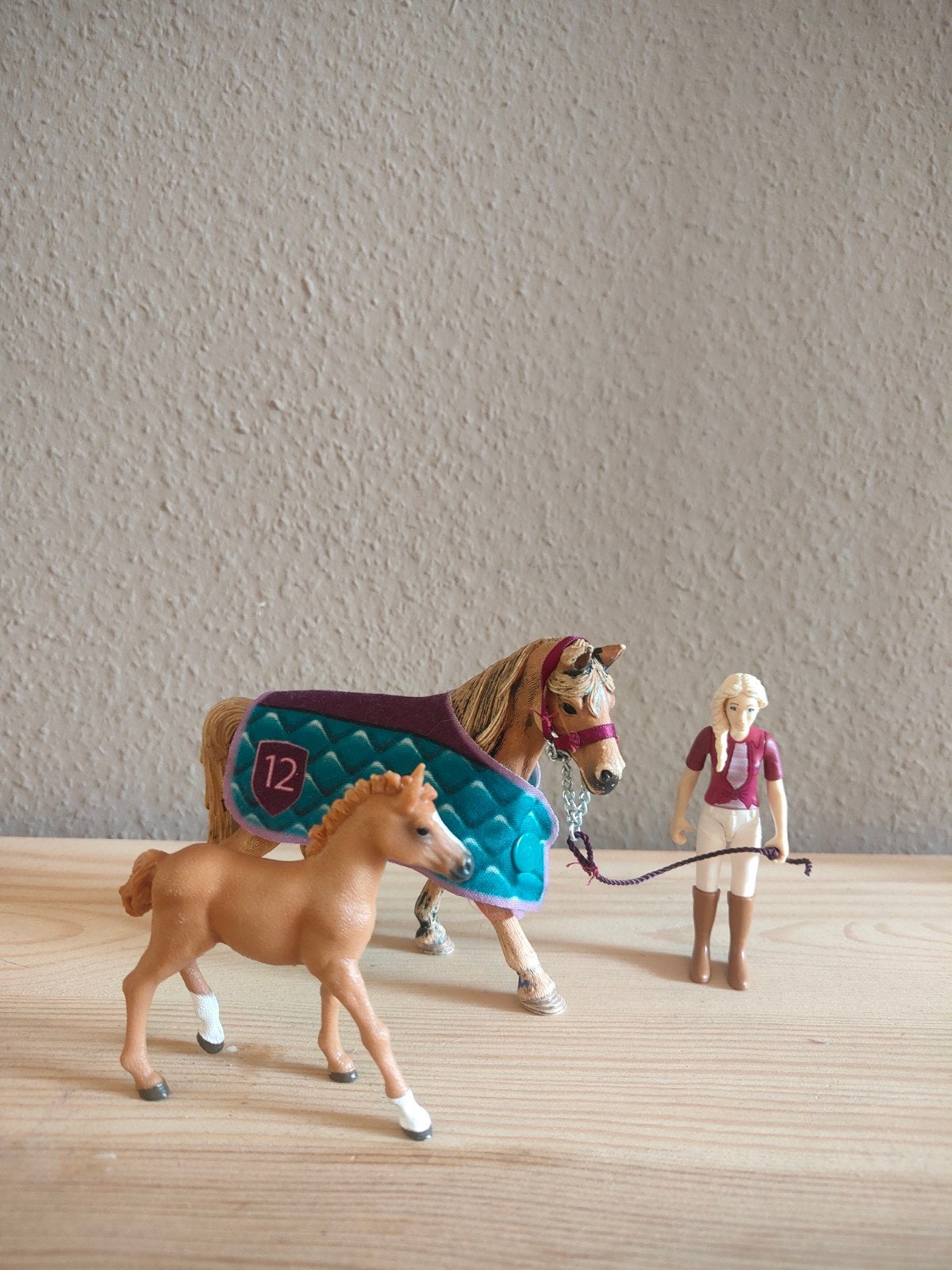 Schleich set met veulen en ruiter, Ophalen of Verzenden, Zo goed als nieuw