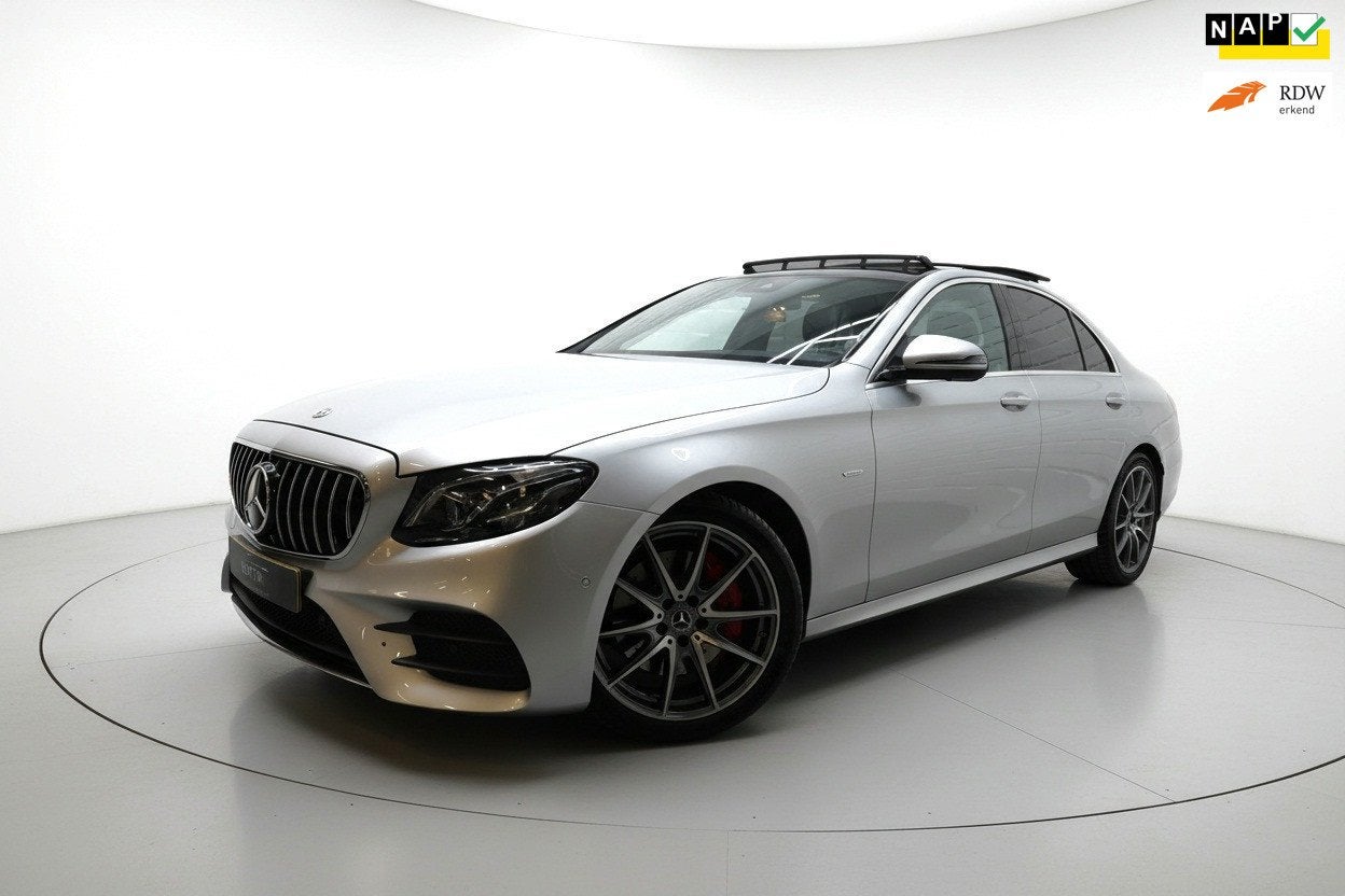 Mercedes-Benz E-klasse 200 AMG PANO NIGHT SFEER 360 NAP, Automaat, Achterwielaandrijving, Gebruikt, Automatische klimaatregeling