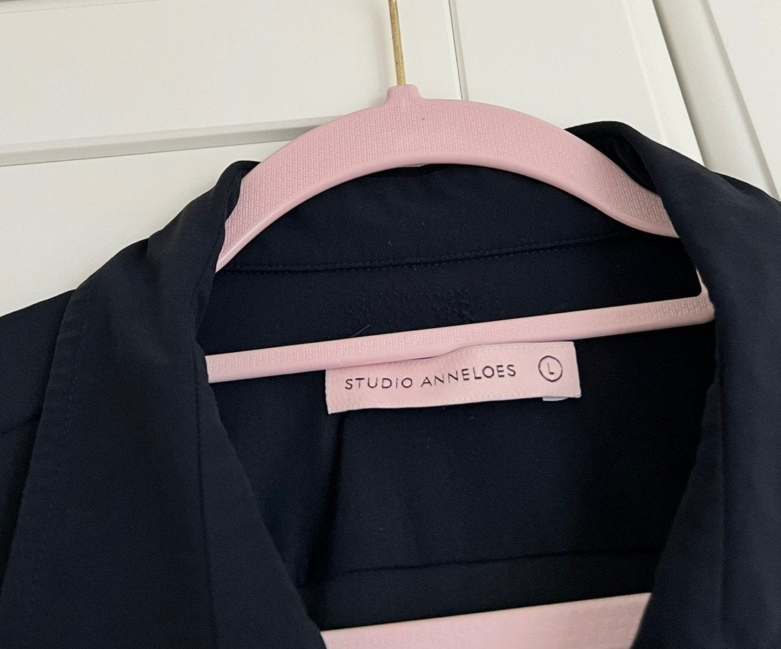 Studio anneloes poppy blouse L zwart travelstof, Kleding | Dames, Zwart, Maat 42/44 (L), Ophalen of Verzenden, Zo goed als nieuw