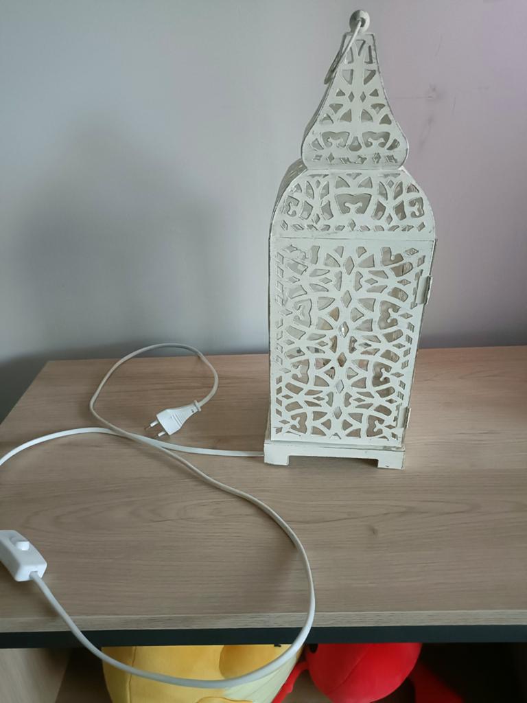 Witte Marokkaanse stijl tafel lamp, Huis en Inrichting, Lampen | Tafellampen, Ophalen, Minder dan 50 cm