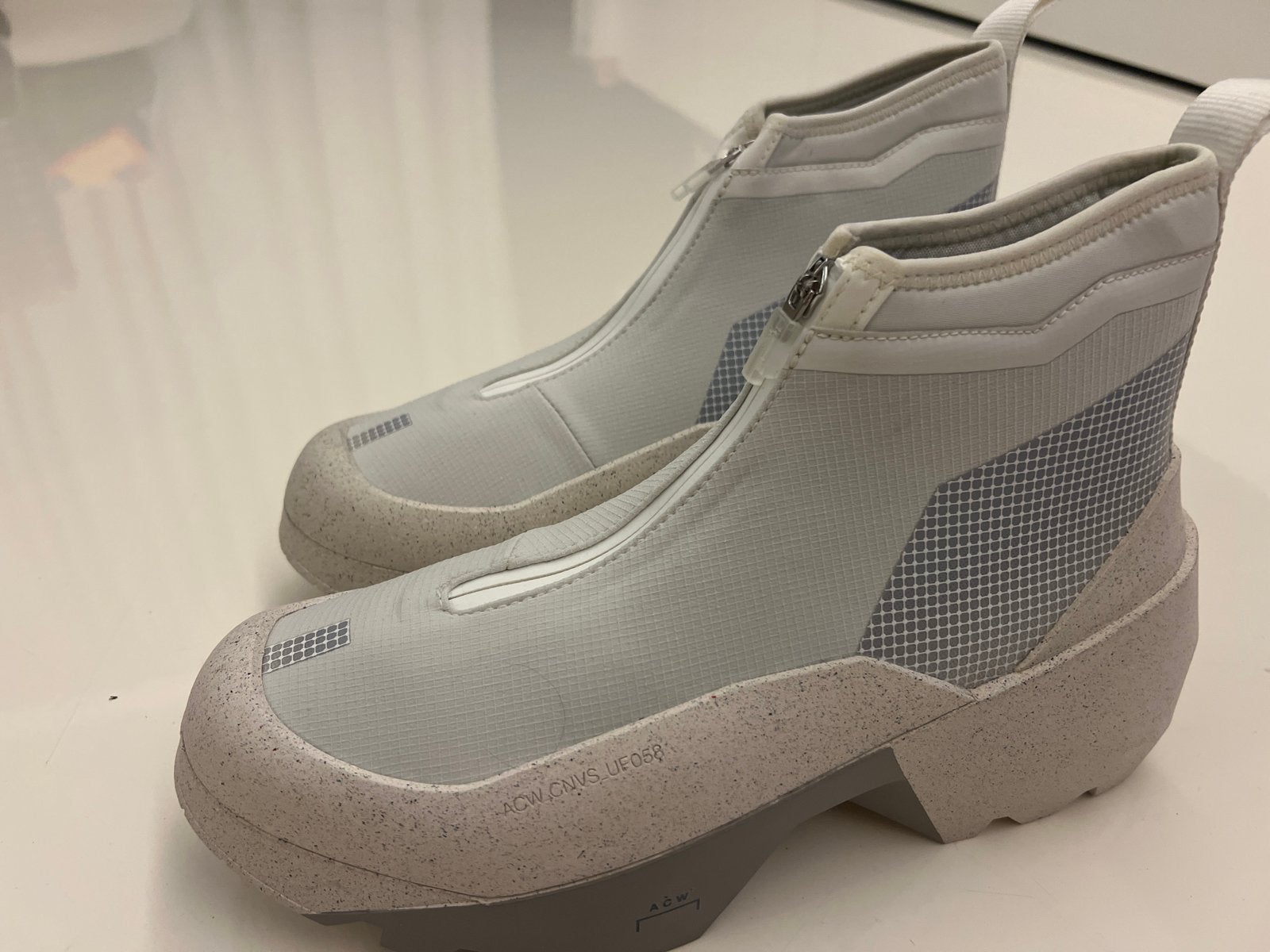 Converse x A-COLD-WALL* Geo Forma Boot US9 Nieuw, Wit, Nieuw, Ophalen of Verzenden, Sneakers of Gympen