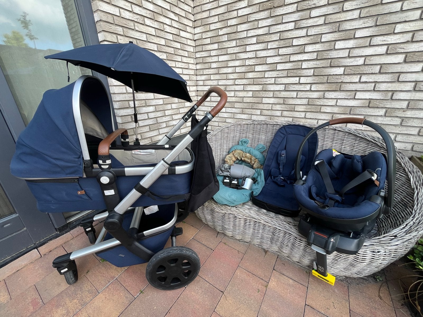 Blauwe Joolz Day3 kinderwagen met Maxi Cosi en accessoires, Kinderen en Baby's, Kinderwagens en Combinaties, Gebruikt, Combiwagen