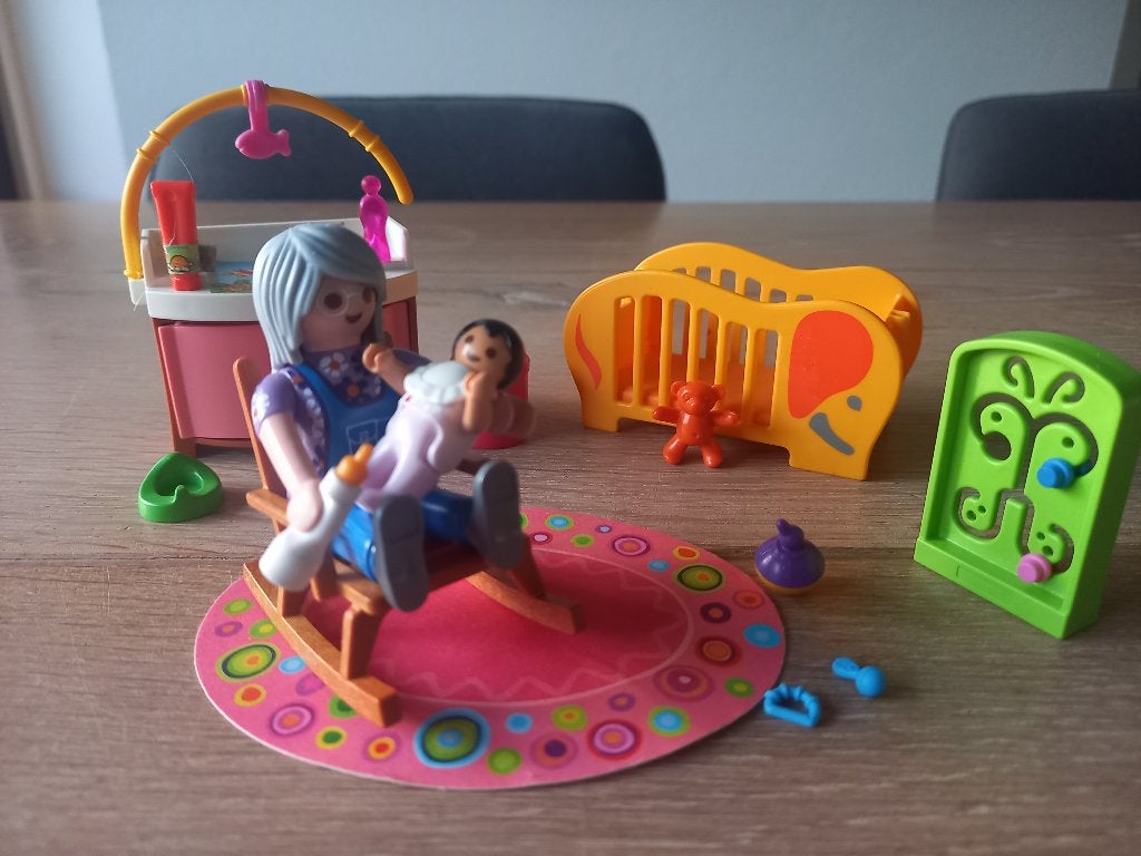 Playmobil Babykamer met oma en baby, Ophalen of Verzenden, Zo goed als nieuw