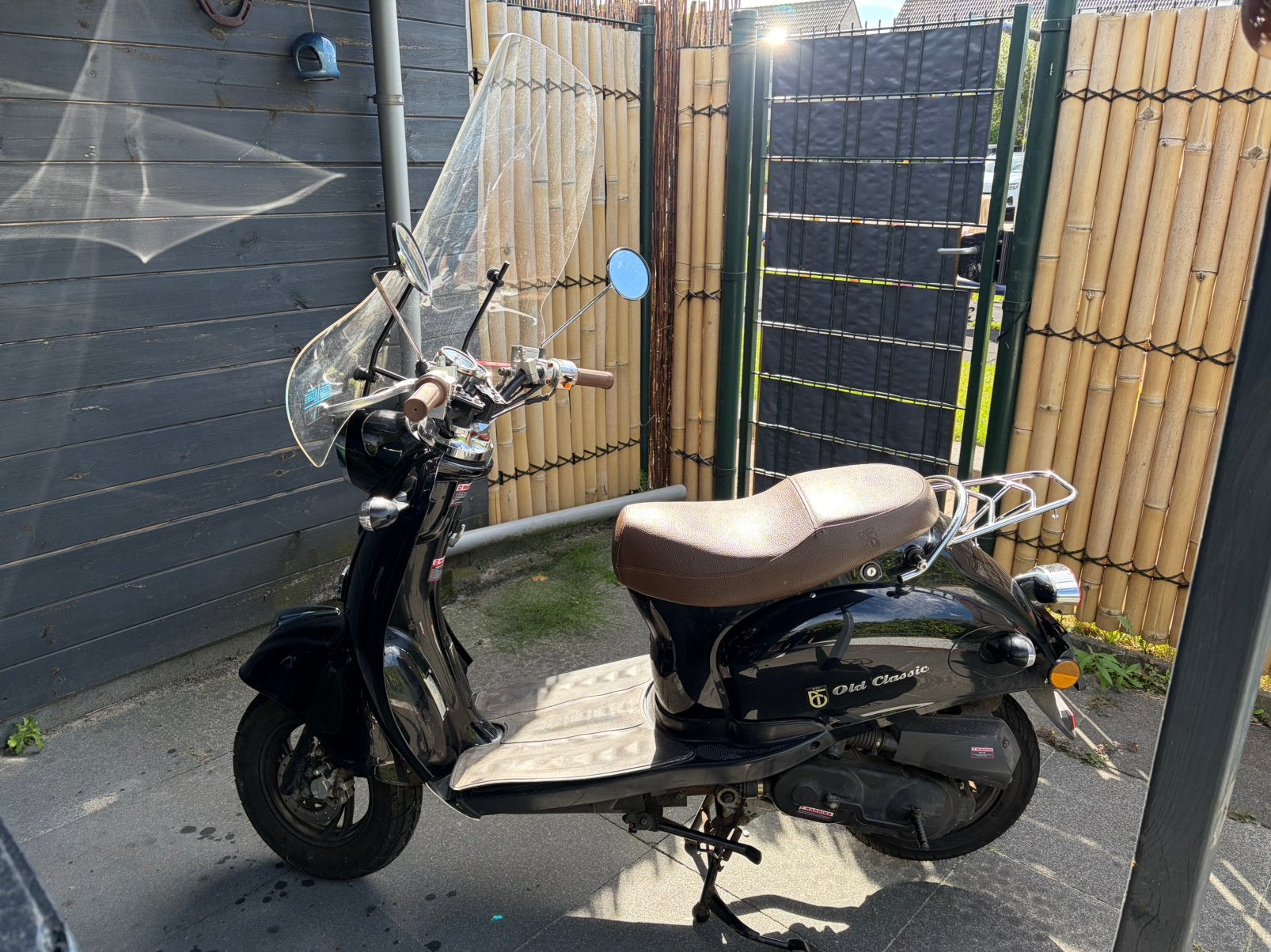 Zwarte scooter- BTC old classic- geel kenteken, Gebruikt, Benzine, Ophalen, Overige merken