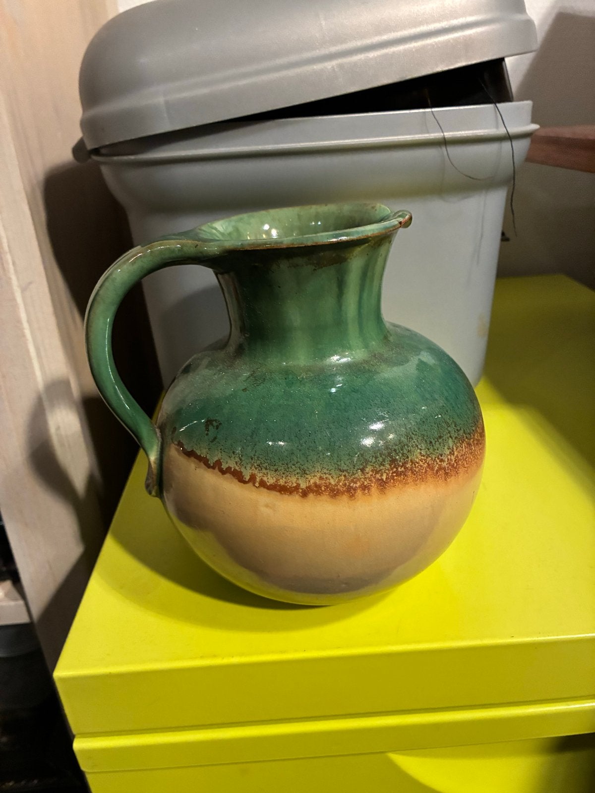 Vintage Mobach Utrecht aardewerk kan/vaas 17 cm, Antiek en Kunst, Ophalen of Verzenden