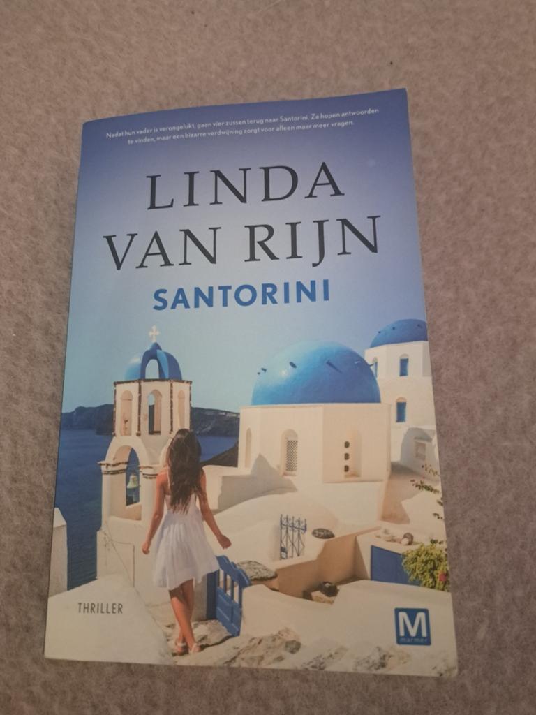 Santorini - Linda van Rijn (Thriller) Nieuw 2026, Ophalen of Verzenden, Nieuw, Linda van Rijn, Nederland