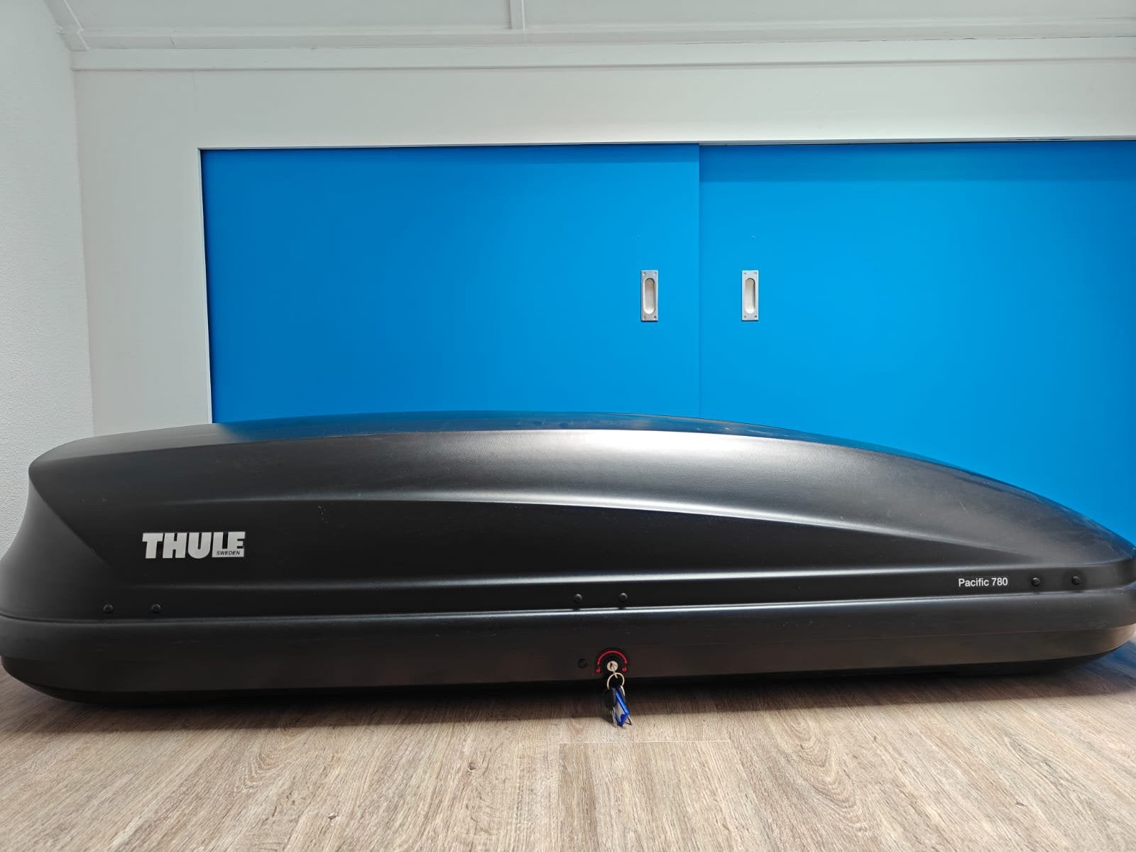 Thule dakkoffer Pacific 780 (te huur), Auto diversen, Dakkoffers, Ophalen, Gebruikt